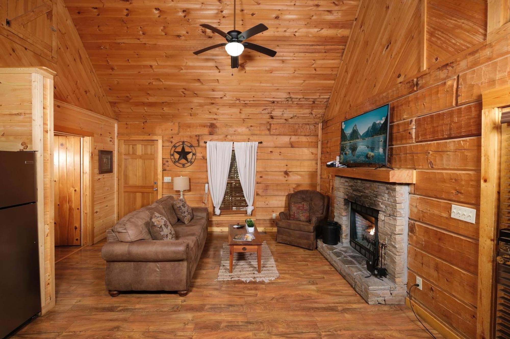 A Mountain Surprise Villa พิเจนฟอร์จ ภายนอก รูปภาพ
